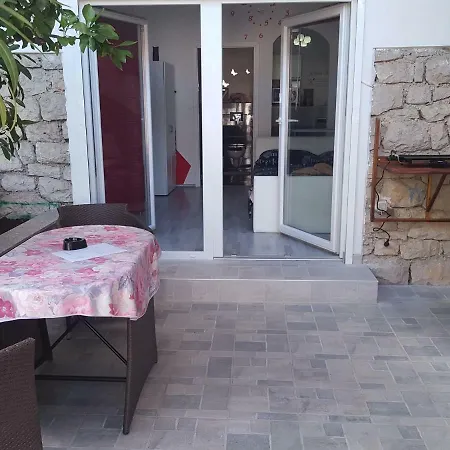 Apartament Anita *